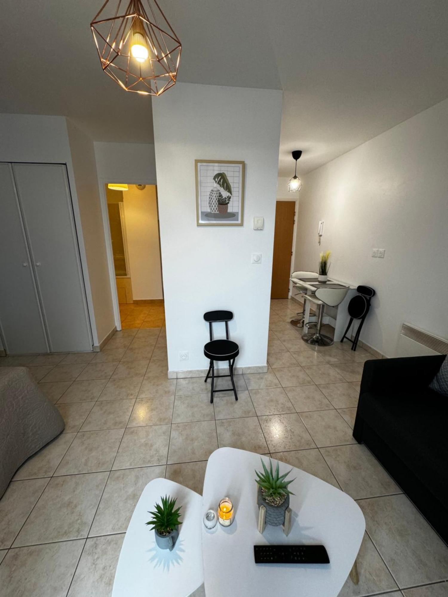 Le Studio Du 72 Apartment Bussy-Saint-Georges Exterior photo